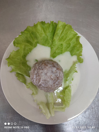 Ёжик мясной в соусе